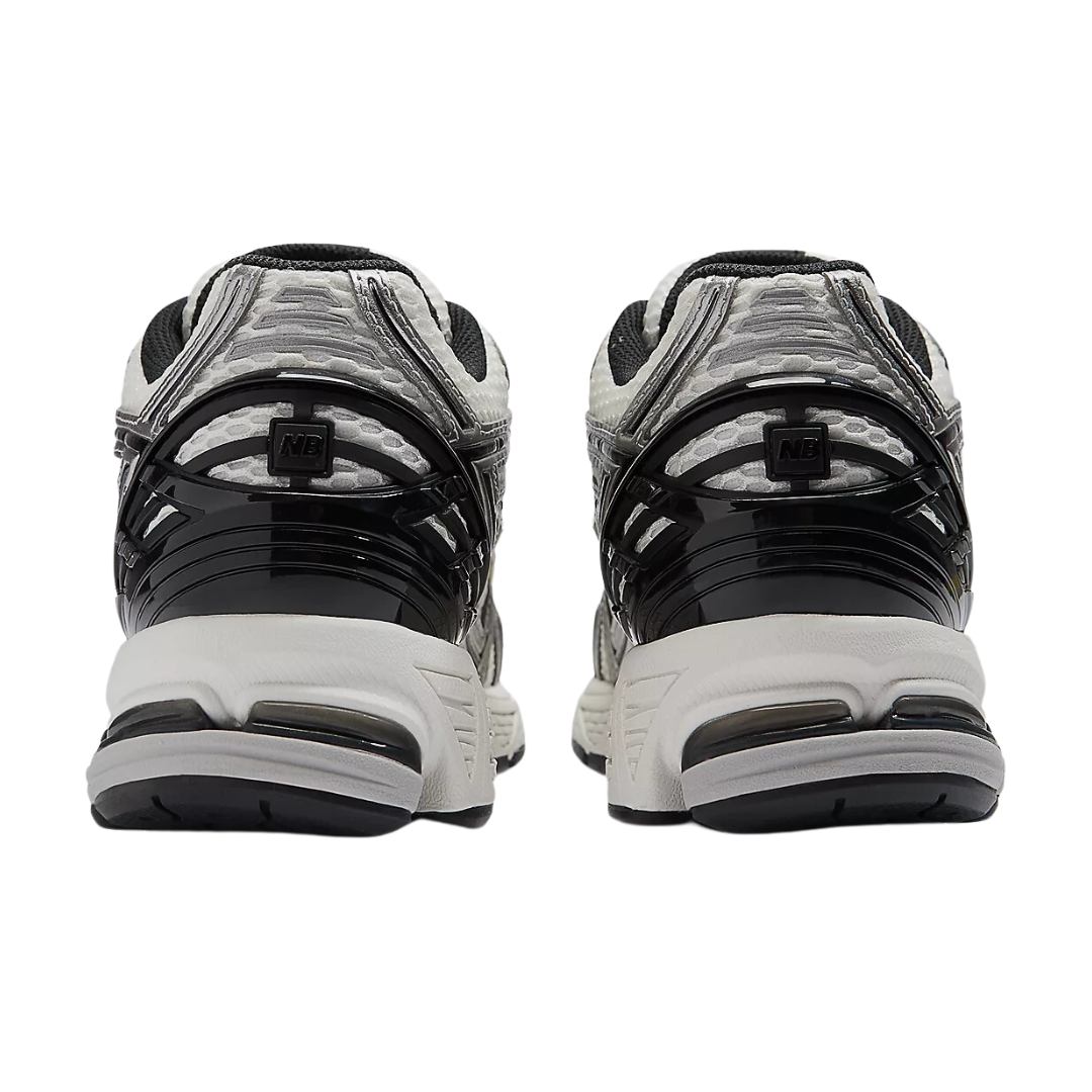 New Balance 1906R Silver Metallic Black