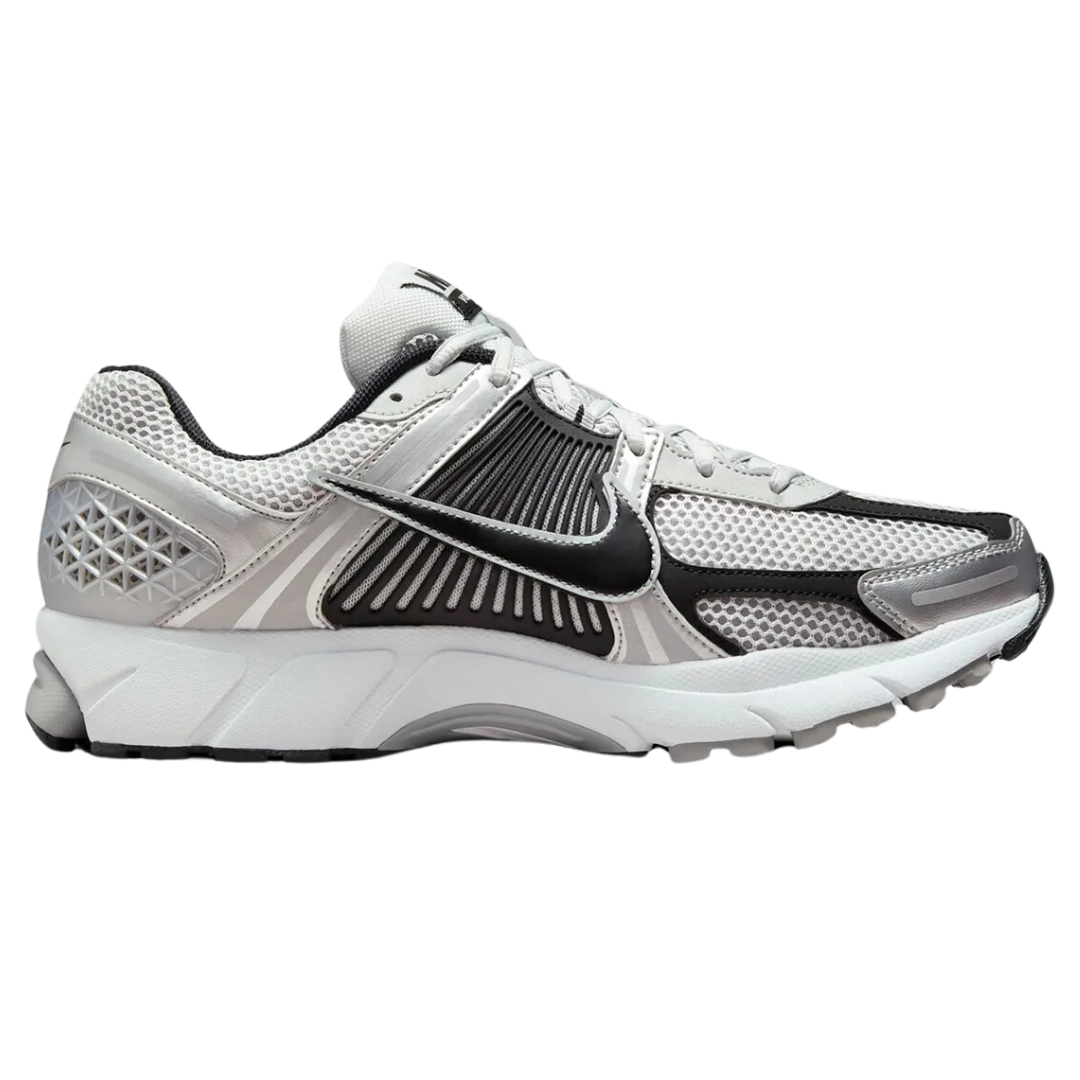 Nike Zoom Vomero 5 Metallic Silver & Black (Mens)