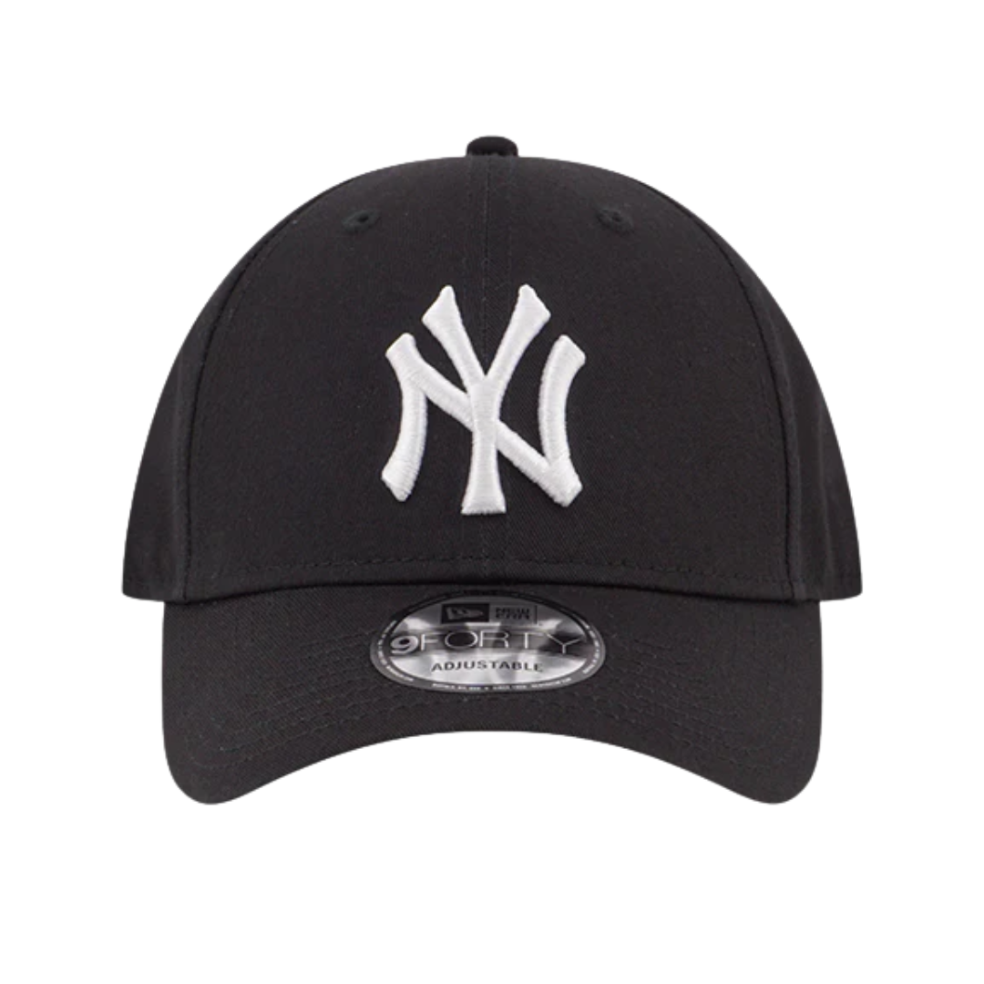 New Era New York Yankees Essential Black 9Forty Cap