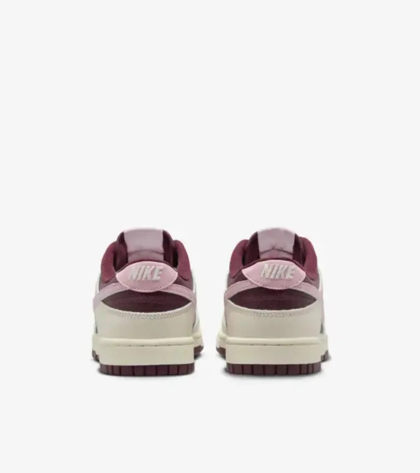 Nike Dunk Low Valentines Day 2023