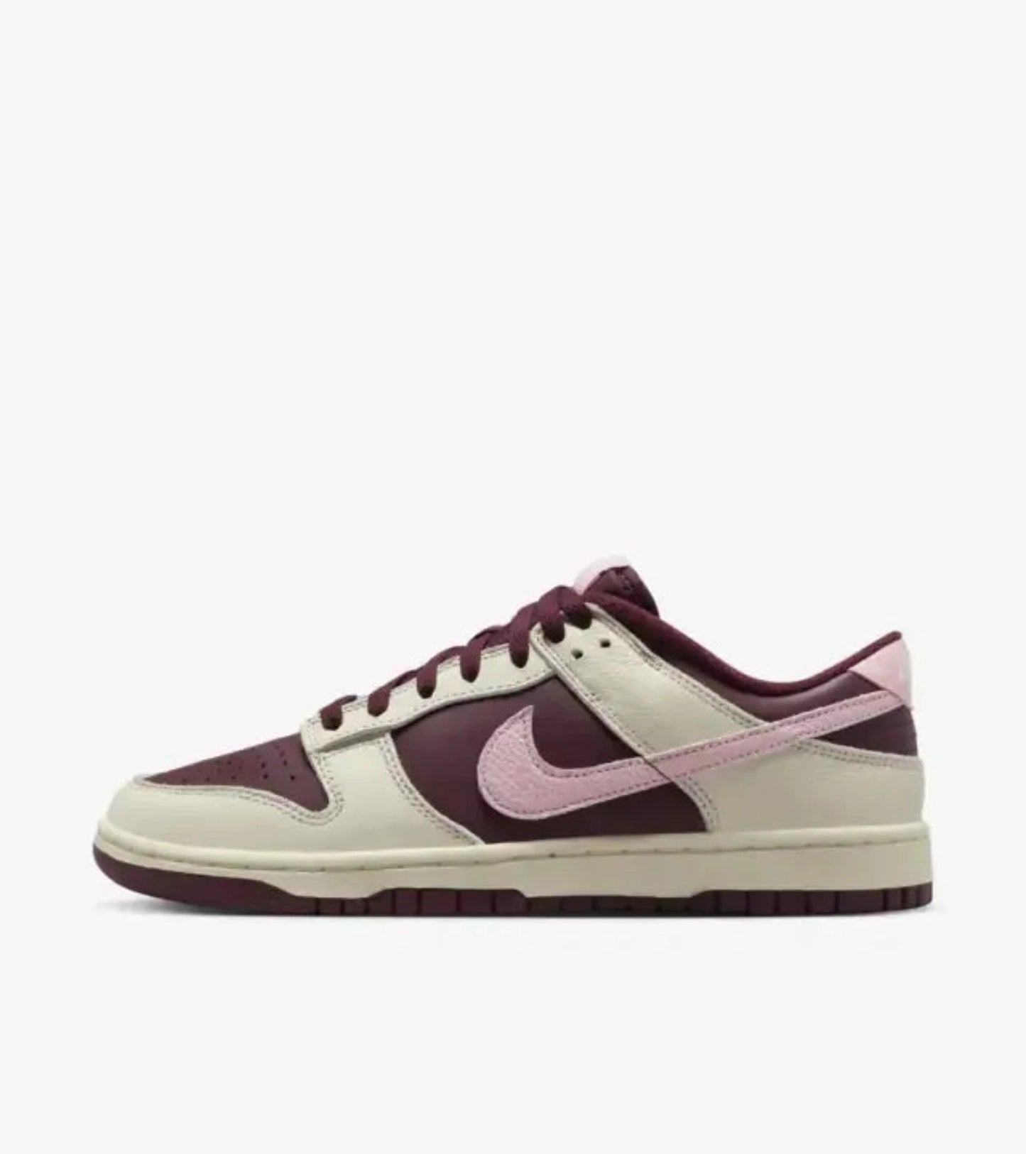 Nike Dunk Low Valentines Day 2023