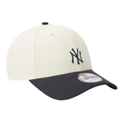 New Era 9FORTY CS New York Yankees 2-Tone Navy Visor Chrome White Adjustable