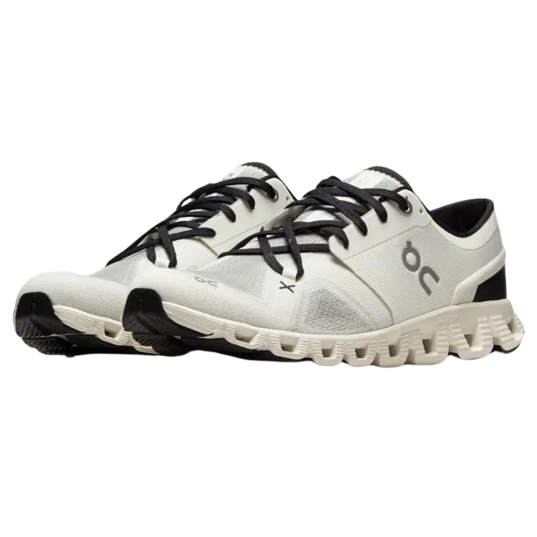 On Cloud X 3 White Black (Womens)