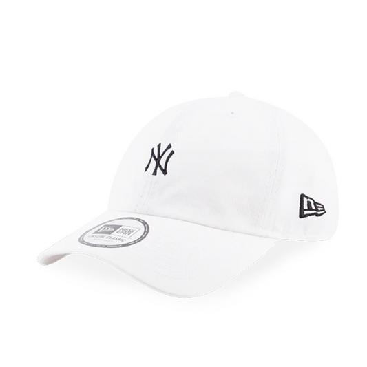 New York Yankees Esstential Mini Logo White Casual Classic Cap