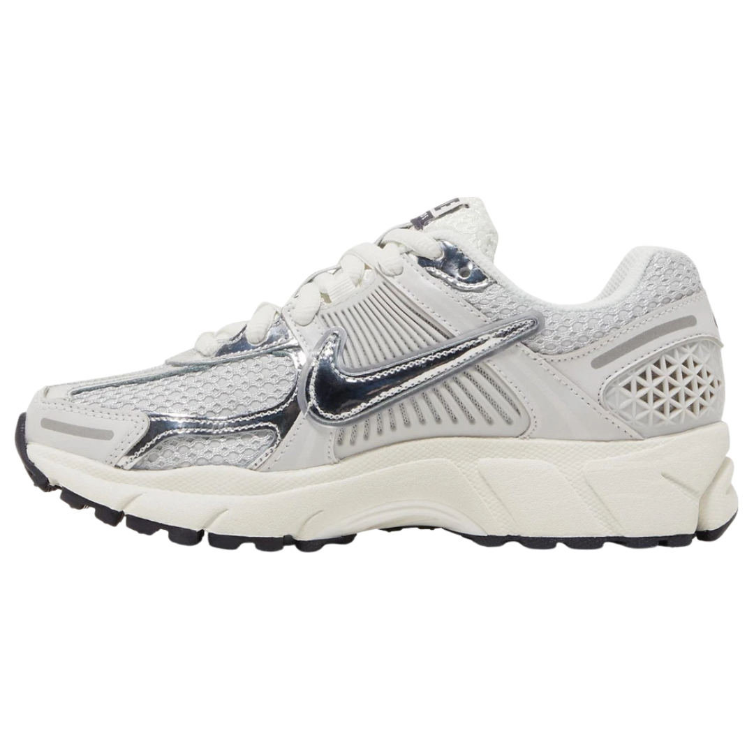 Nike Zoom Vomero 5 Photon Dust Chrome (Womens)