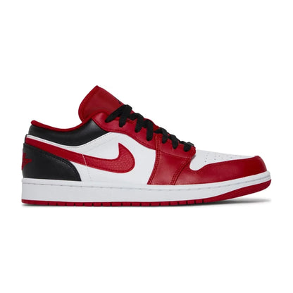 Air Jordan 1 Low Reverse Black Toe Bulls