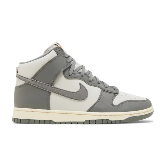 Nike Dunk High Vintage Light Bone Grey